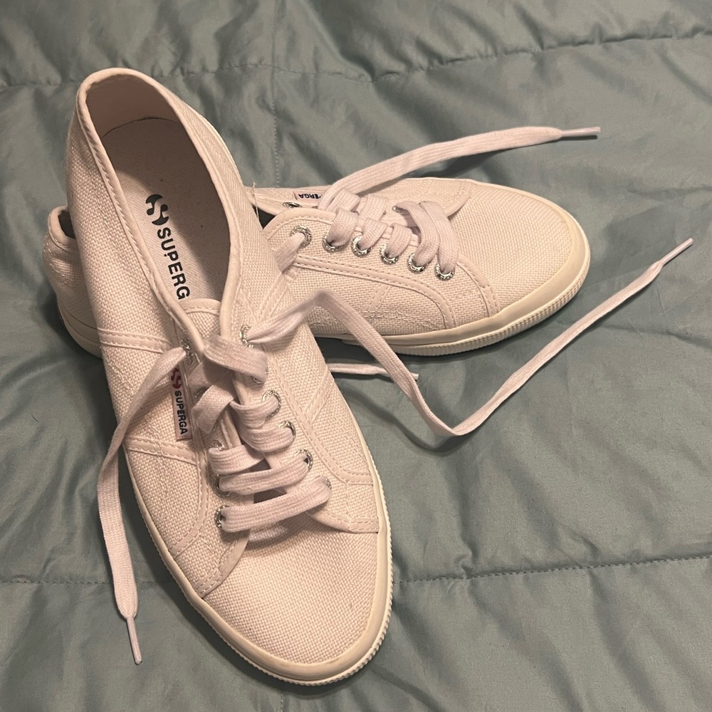 Superga white women’s classic 2750 size 8